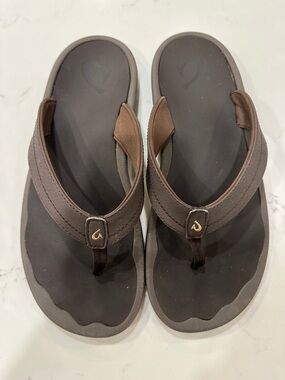 OluKai Brown and Dark Brown Men's Flip-Flops